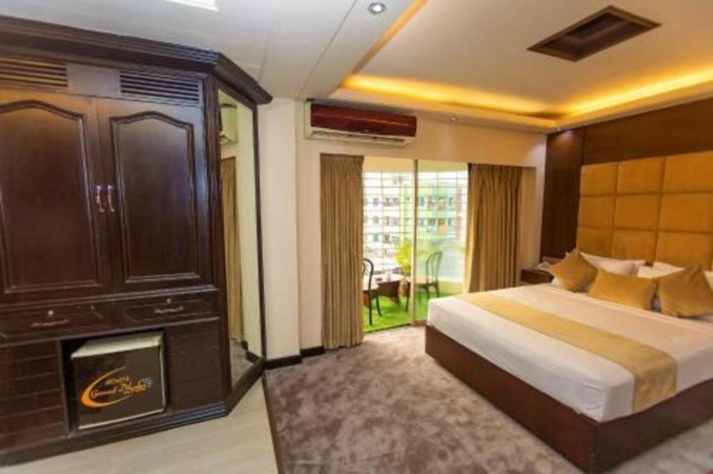 Grand Dhaka Hotel Exterior photo